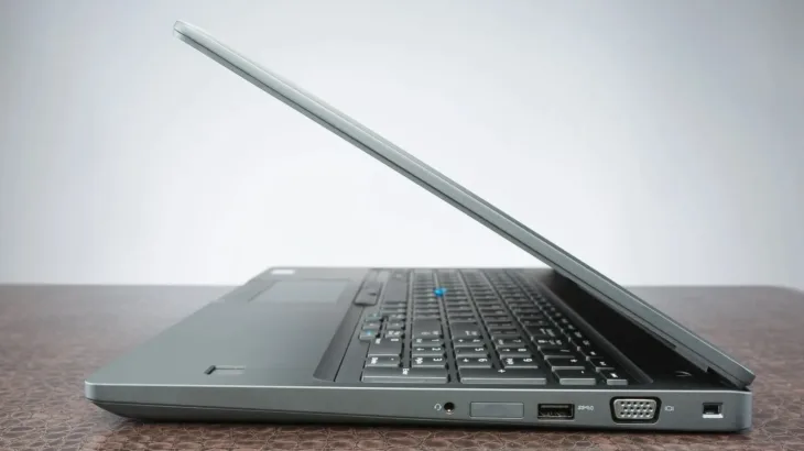 Dell Latitude 5580 - TehnoFix Shop